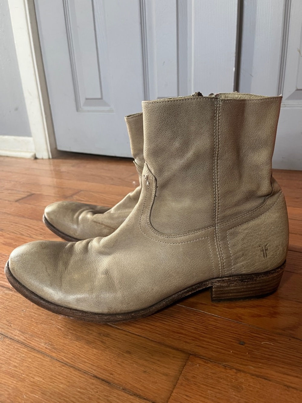 Frye Men's Light Beige Leather Cowboy Boots